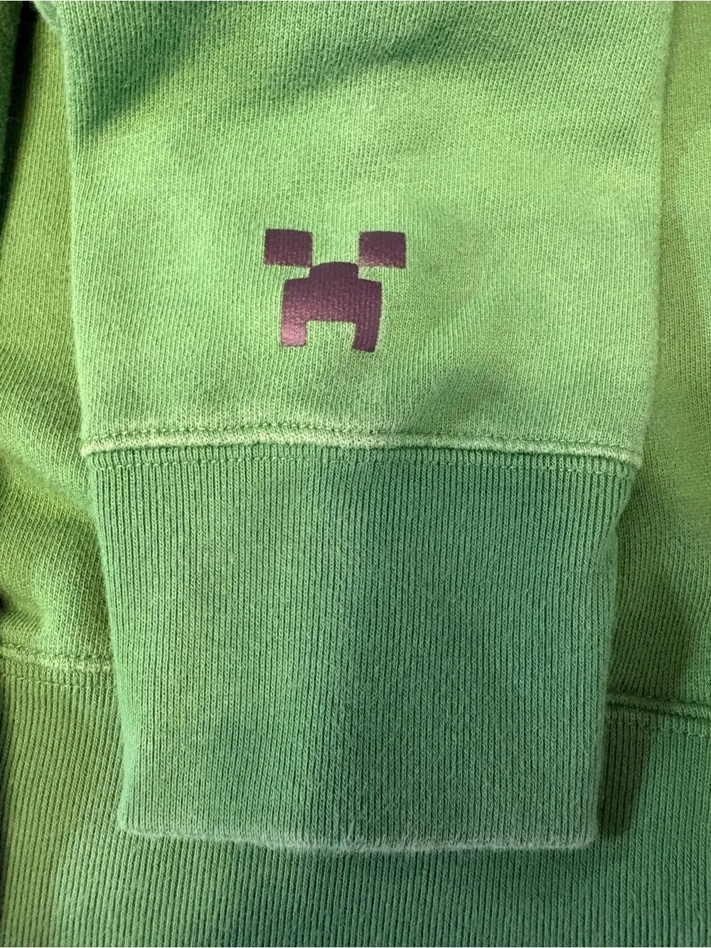 UNIQLO UT Minecraft Kids Creeper Green Hoodie with Minecraft Graphic  Size 13